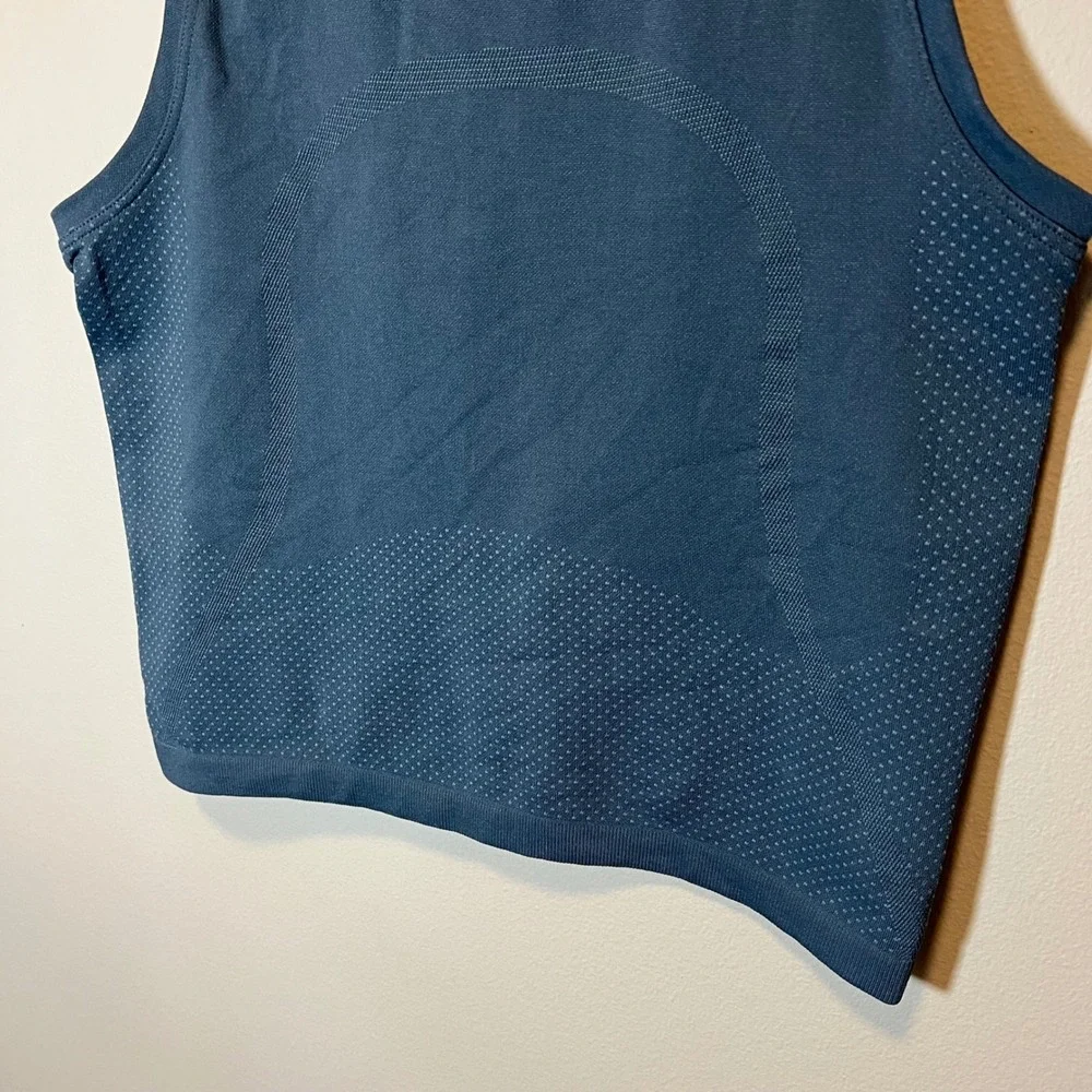 Lululemon Swiftly Tech High-Neck Tank Top 2.0 Race Length Blue Slate Size 2